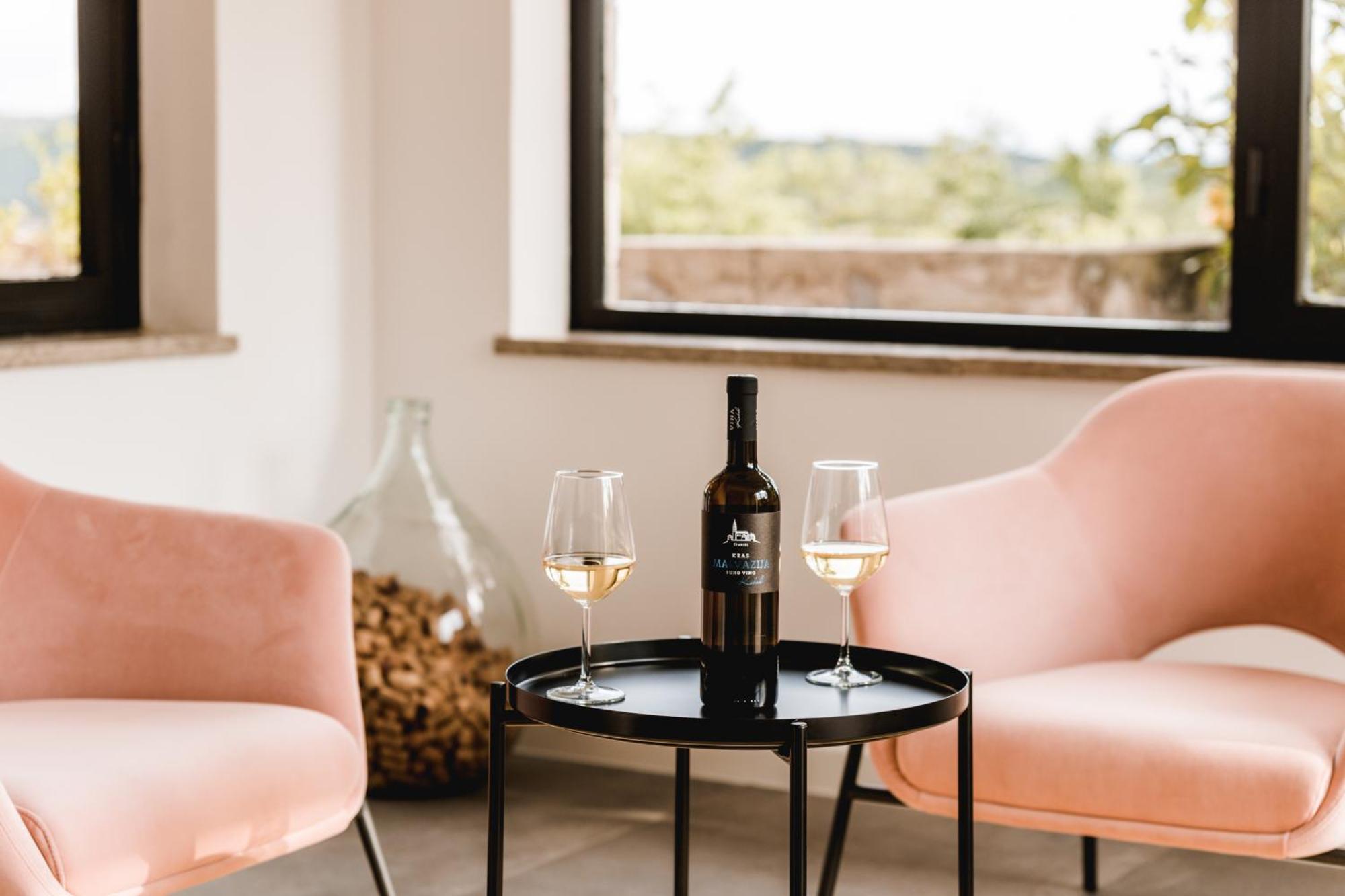 Ferienwohnung Vina Kobal, Kobal Family Estate Štanjel Exterior foto